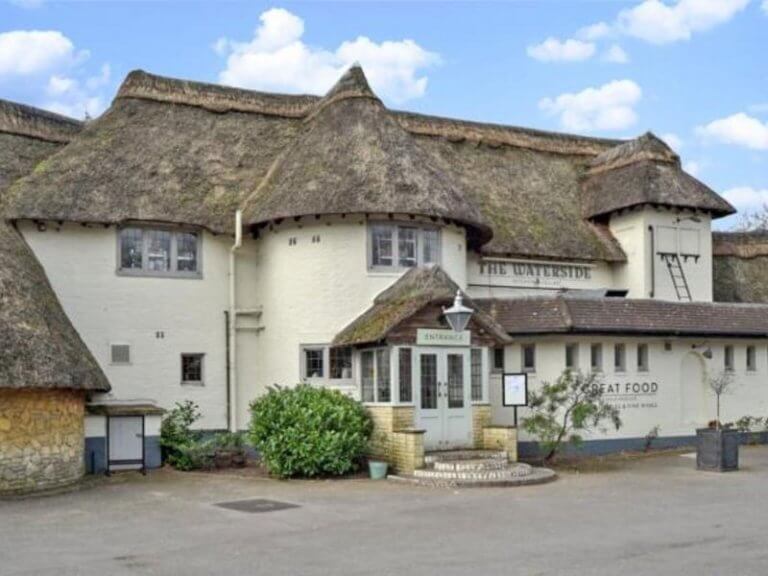 The Waterside - Woodley, Berkshire - Tuesday Night Pub Quiz